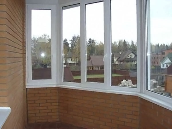 Остекления балкона в частном доме, коттедже и даче Люберцы